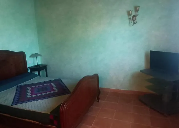 לינה וארוחת בוקר Casa Cardea
